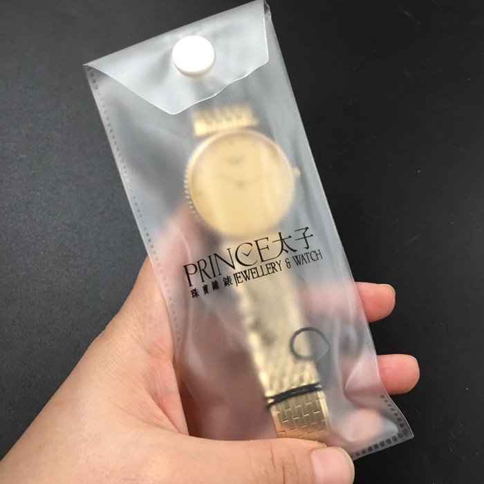顶级复刻手表浪琴情侣对表金盘金带嘉岚系列石英钢带腕表正面图