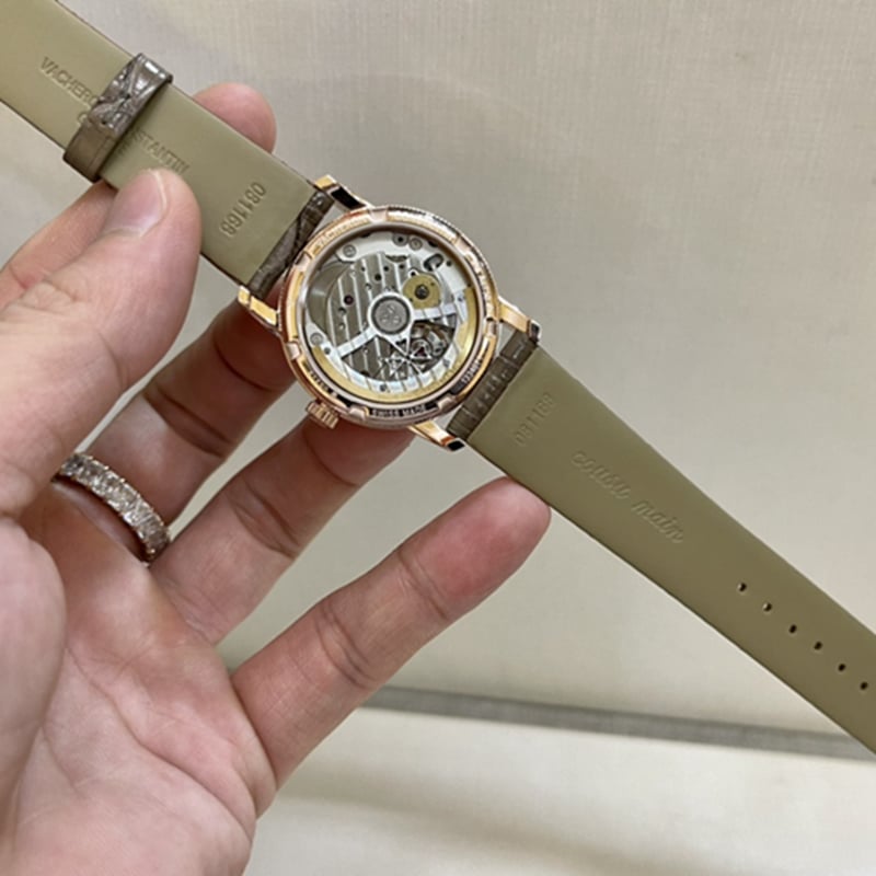 江诗丹顿 纵横四海女款真金真钻腕表机芯图
