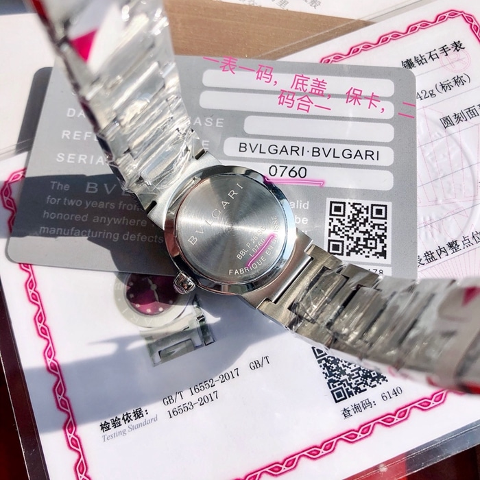顶级复刻手表宝格丽女款红盘钢带石英腕表后盖图