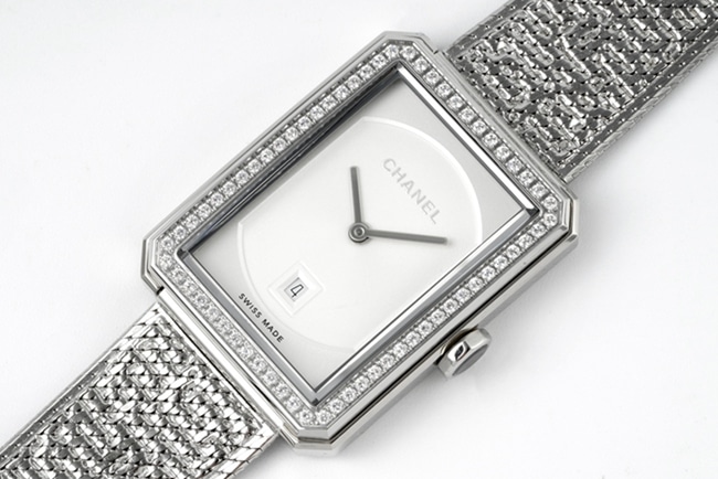 顶级复刻香奈儿女款白盘钢带BOY·FRIEND系列石英手表正面图