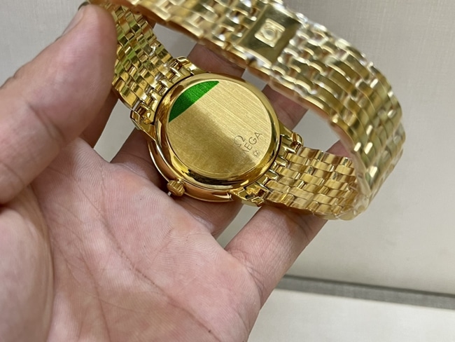 顶级复刻手表欧米茄男款金盘金钢带蝶飞系列41mm天然真钻机械手表表扣图