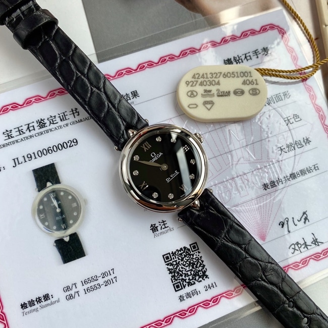 顶级复刻原单手表欧米茄女款黑盘黑带真金真钻石英碟飞系列皮带手表正面图