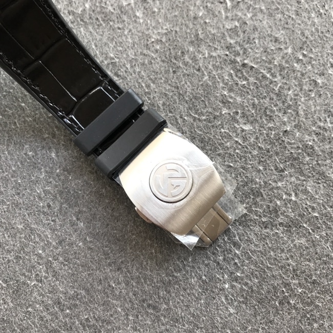 顶级复刻手表法兰克穆勒男款黑盘黑带V45 先锋系列陀飞轮机械皮带手表表扣图