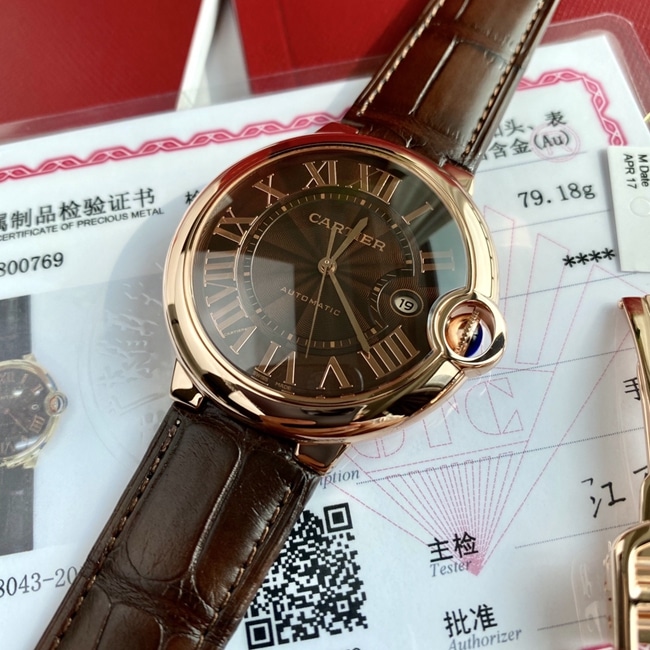 顶级复刻原单手表卡地亚男款棕盘棕带18k玫瑰金蓝气球系列自动机械皮带手表正面图