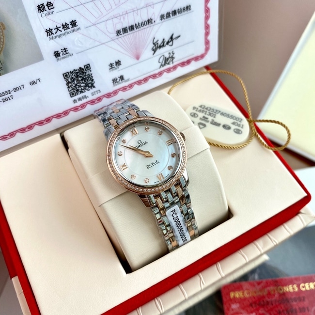顶级复刻原单手表欧米茄女款白盘真金真钻蝶飞系列石英手表正面图