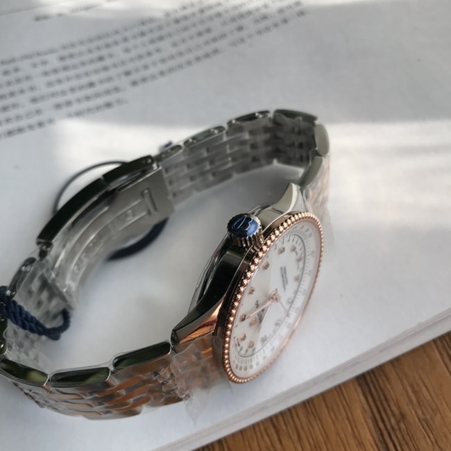 顶级复刻原单手表百年灵航空计时系列自动机械女款手表侧面图