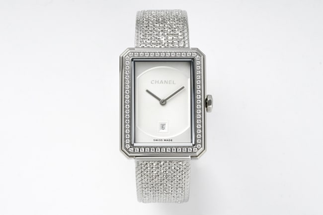 顶级复刻香奈儿女款白盘钢带BOY·FRIEND系列石英手表正面图
