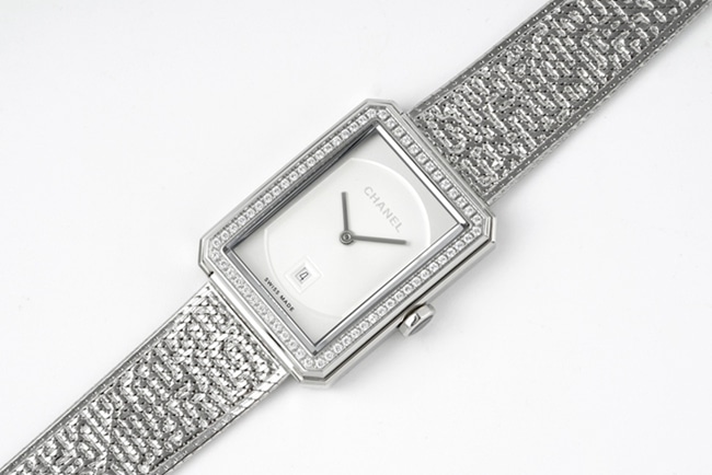 顶级复刻香奈儿女款白盘钢带BOY·FRIEND系列石英手表正面图