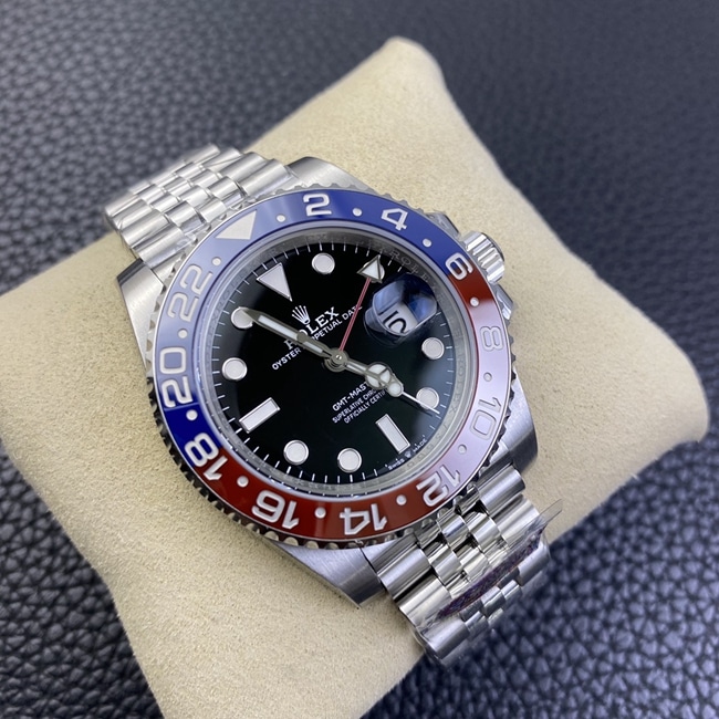 新品顶级复刻手表劳力士格林尼治红蓝配色  五珠带 可乐圈自动机械钢带男款手表正面图
