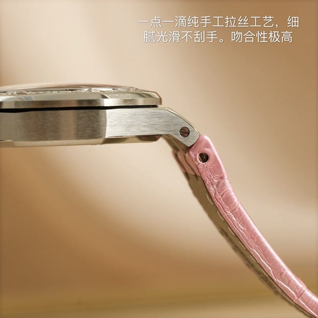 真金真钻爱彼顶级复刻女款粉盘粉带石英皇家橡树系列皮带手表细节图