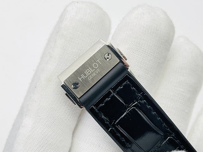 顶级复刻手表宇舶Big Bang Sang Bleu系列V3升级版男款黑盘黑带机械皮带手表表扣图