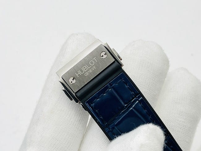 顶级复刻手表宇舶Big Bang Sang Bleu系列V3升级版男士蓝盘蓝带机械皮带手表表扣图