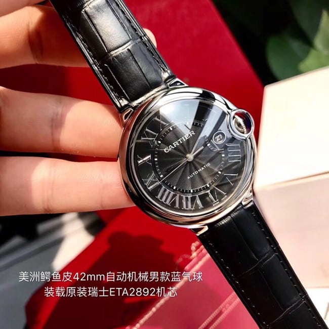 顶级复刻原单手表全自动机械皮带卡地亚男装黑盘黑带蓝气球系列手表正面图