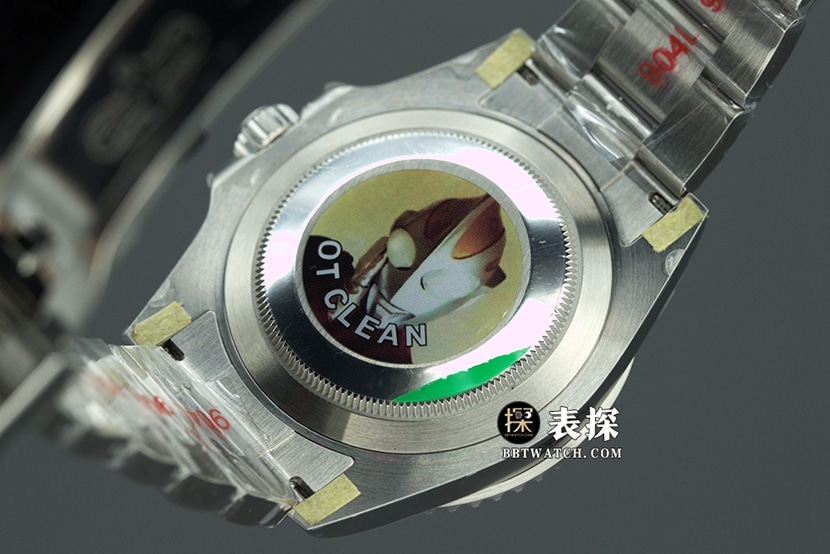 C厂潜航者劳力士1:1复刻手表夜光深绿盘钢带款m126610lv-0002背面实拍图