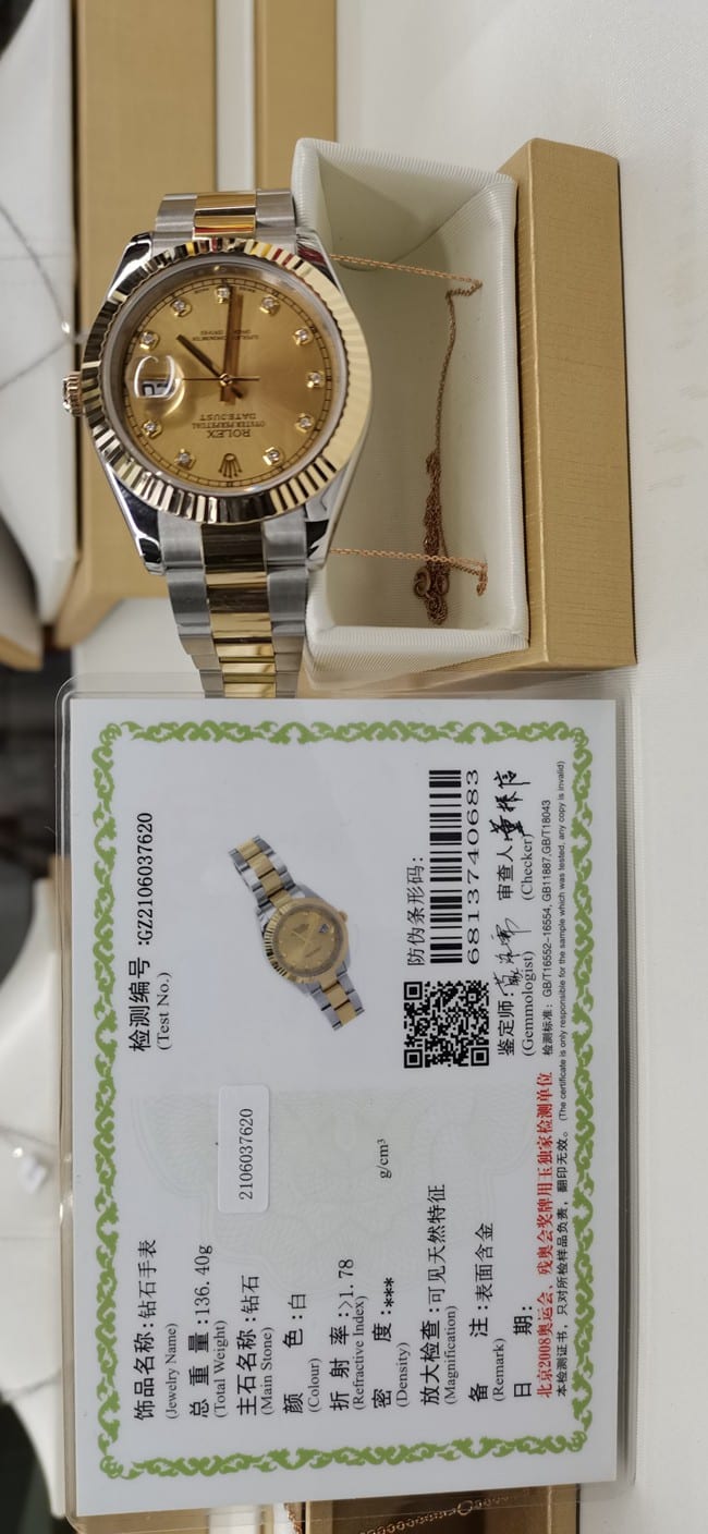 顶级复刻手表劳力士男士金盘间金星期日志型真金真钻全自动机械手表正面图