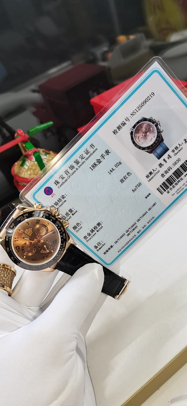 顶级复刻手表劳力士男士黑盘黑带迪通拿系列真金真钻自动机械皮带手表正面图