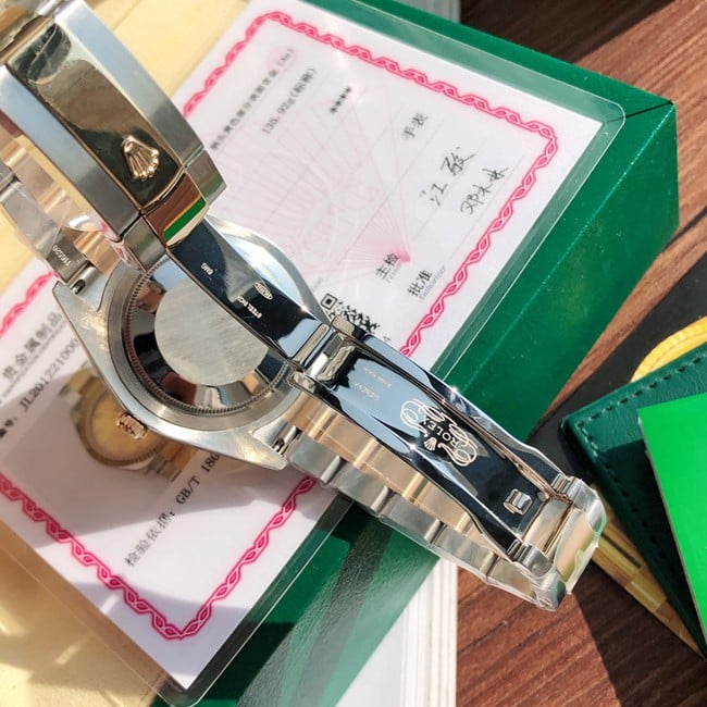 顶级复刻原单劳力士男士手表日志型系列男款金盘间金带全自动机械手表表扣图