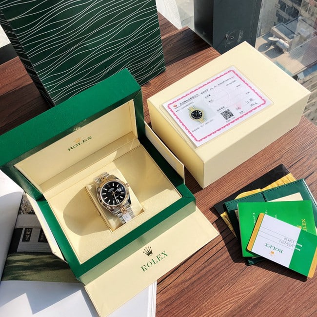 顶级复刻原单劳力士高仿男士蓝盘间金带日志型系列全自动机械手表正面图