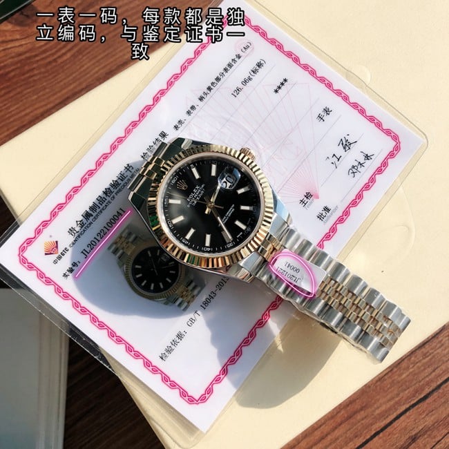 顶级复刻原单劳力士高仿男士蓝盘间金带日志型系列全自动机械手表正面图