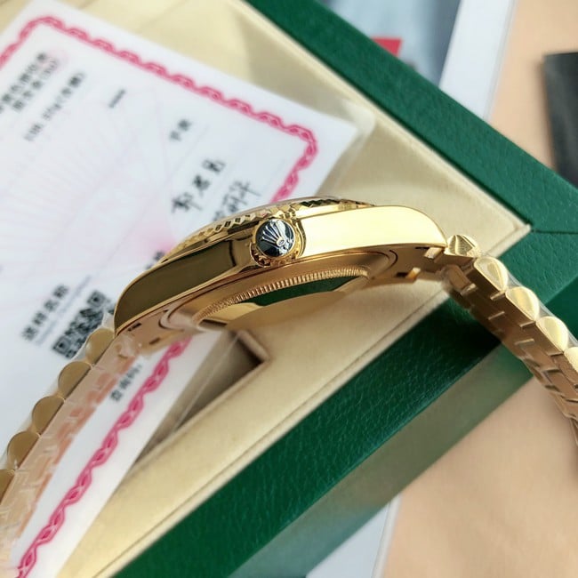 顶级真金真钻复刻劳力士蚝式日志型II金盘手表侧面图