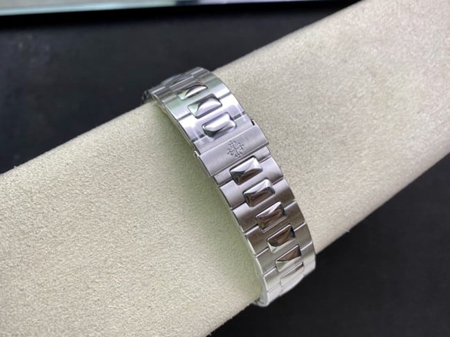 顶级百达翡丽联名Tiffany全球限量款鹦鹉螺复刻手表表扣图