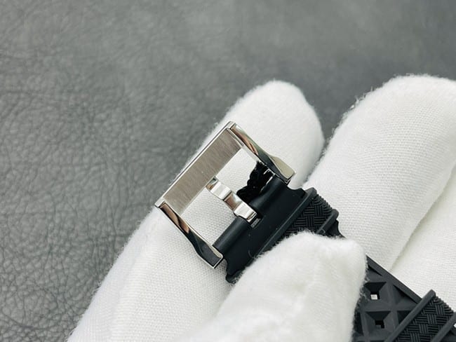 顶级宝珀五十噚系列5008B复刻手表(又名最美宝珀——梭子鱼)表扣图