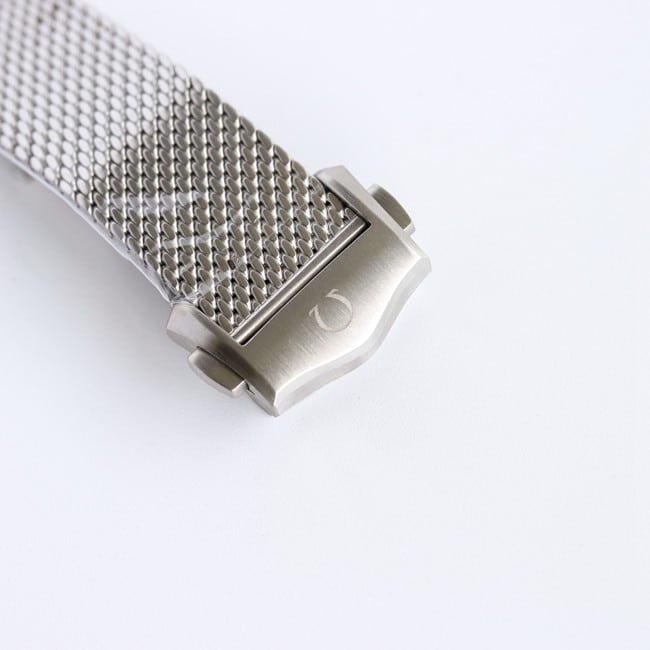 顶级复刻手表007电影《无暇赴死》主题版钢带手表——「Seamaster Diver 300M 007 Edition」细节图