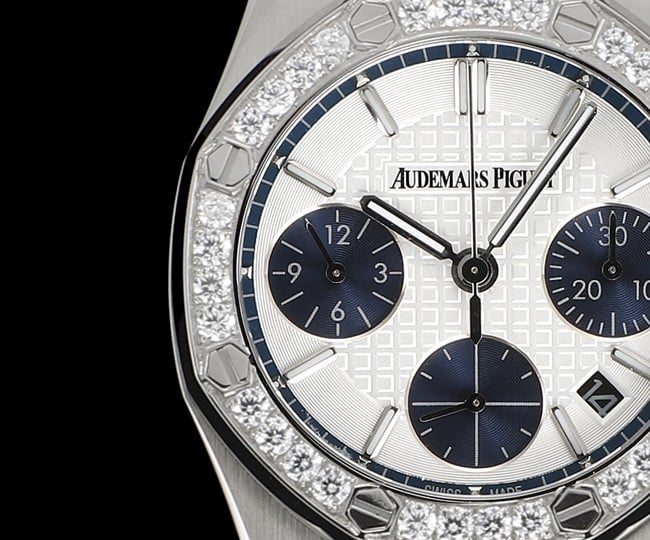 顶级爱彼复刻表Audemars Piguet 皇家橡树银色壳女款多功能计时机械腕表细节图