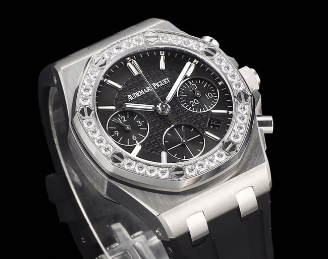 顶级复刻表爱彼Audemars Piguet 皇家橡树女款多功能计时黑盘机械腕表正面图