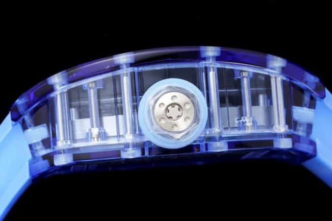 大厂精仿理查德米勒蓝盘重现的非凡运动品质RM12-01陀飞轮蓝宝石透明版侧面图