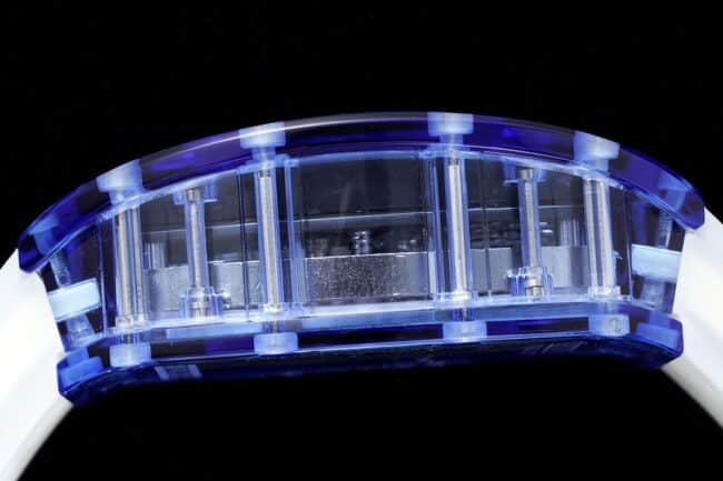 顶级复刻理查德米勒一代传奇RM12-01陀飞轮蓝宝石透明版的非凡运动品质侧面图