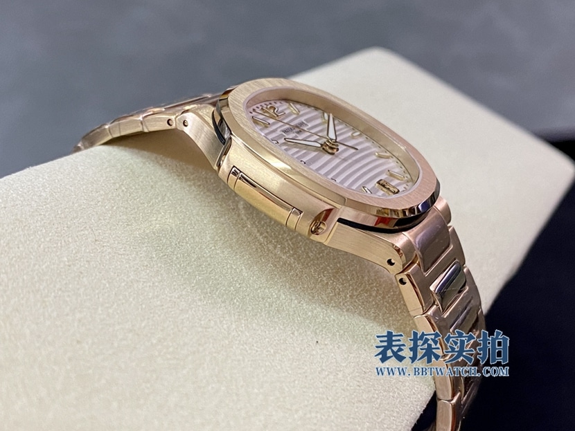 百达翡丽运动优雅系列鹦鹉螺女款7118型号厚度