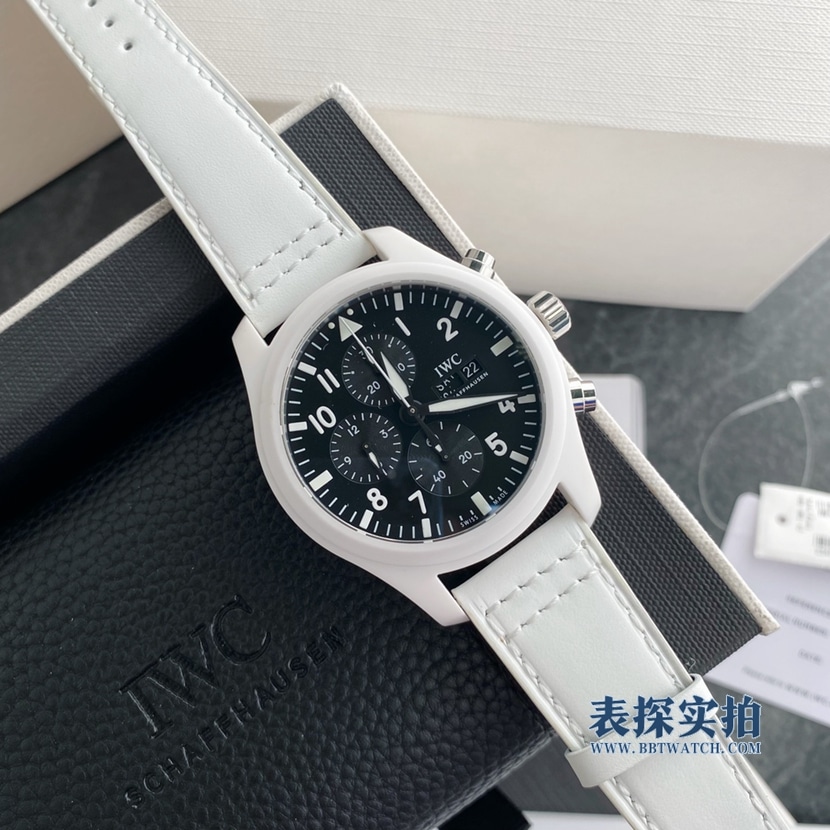 顶级高仿万国飞行员系列海军空战部队计时腕表正面