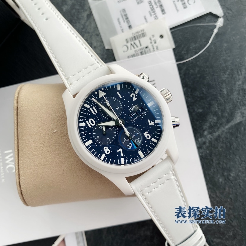 万国蓝盘飞行员系列海军空战部队计时腕表多少钱