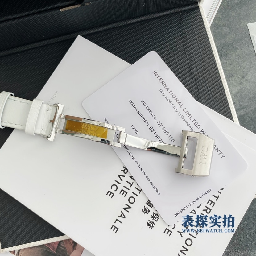 万国蓝盘飞行员系列海军空战部队计时腕表表扣