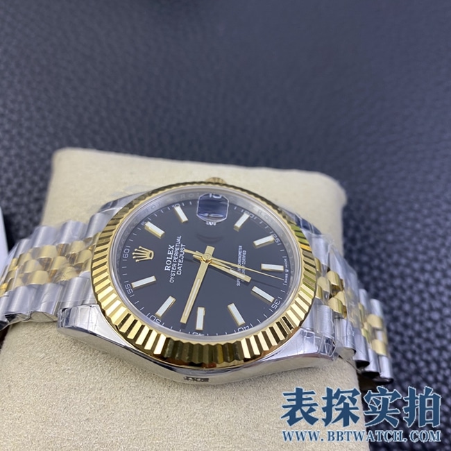 VS劳力士日志型黑盘大厂精仿腕表_价位_款式图片_质量如何侧面