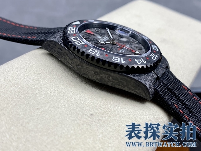 VS劳力士格林尼治大厂精仿碳纤维表_价位_款式图片_质量如何侧面
