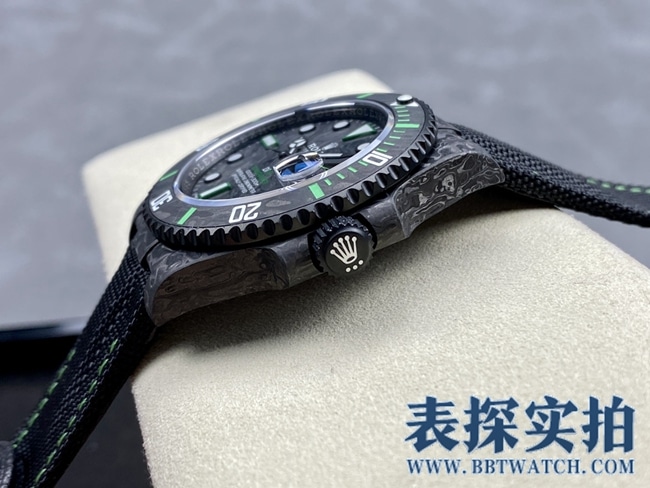 VS劳力士顶级高仿碳纤维水鬼系列腕表 _多少钱_图片_做工怎么样侧面