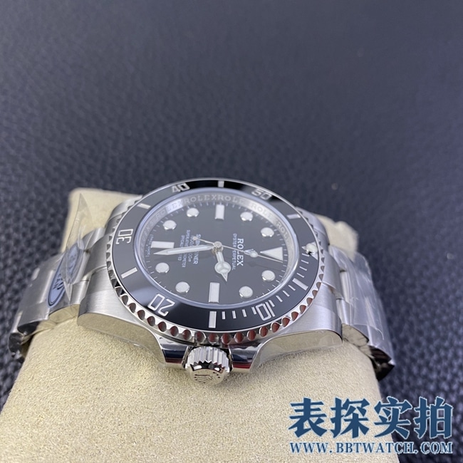 C厂劳力士黑水鬼大厂精仿最新版本圈口_价位_款式图片_质量如何侧面