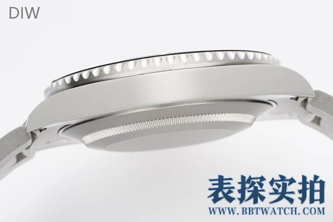 DIW劳力士顶级高仿黄盘水鬼腕表_多少钱_图片_做工怎么样侧面