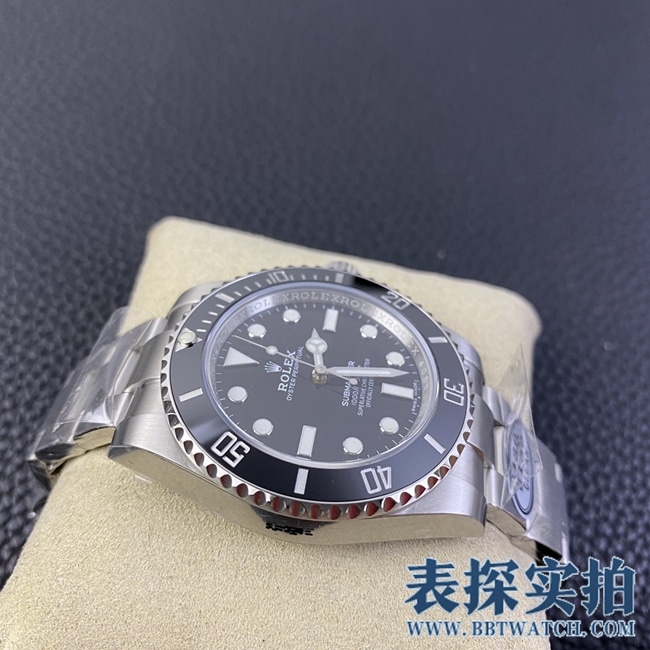 C厂劳力士黑水鬼大厂精仿最新版本圈口_价位_款式图片_质量如何侧面