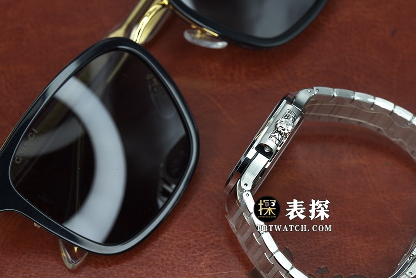 3K厂百达翡丽运动优雅7118超A高仿手表女士蓝盘钢带款图片及价格侧面实拍图