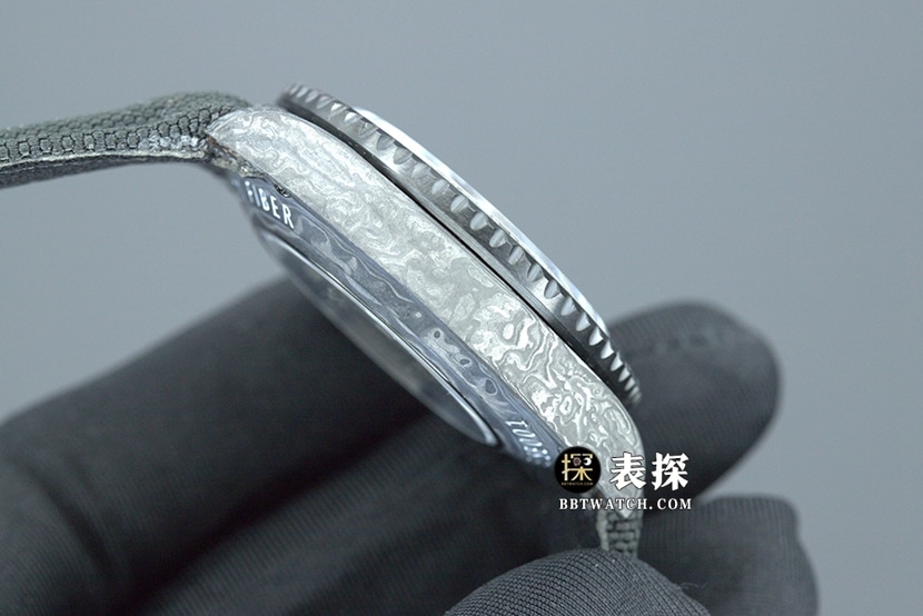 VS厂劳力士一比一顶级复刻手表男士碳纤维皮带款图片及价格侧面实拍图