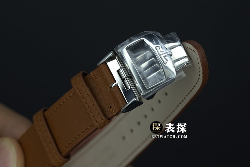 ZF厂积家大师顶级一比一高仿手表男士日历白盘银针皮带款图片及价格表带实拍图