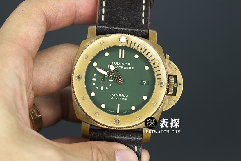 VS厂沛纳海特别版PAM00382一比一顶级复刻手表男士绿盘皮带款图片及价格正面实拍图