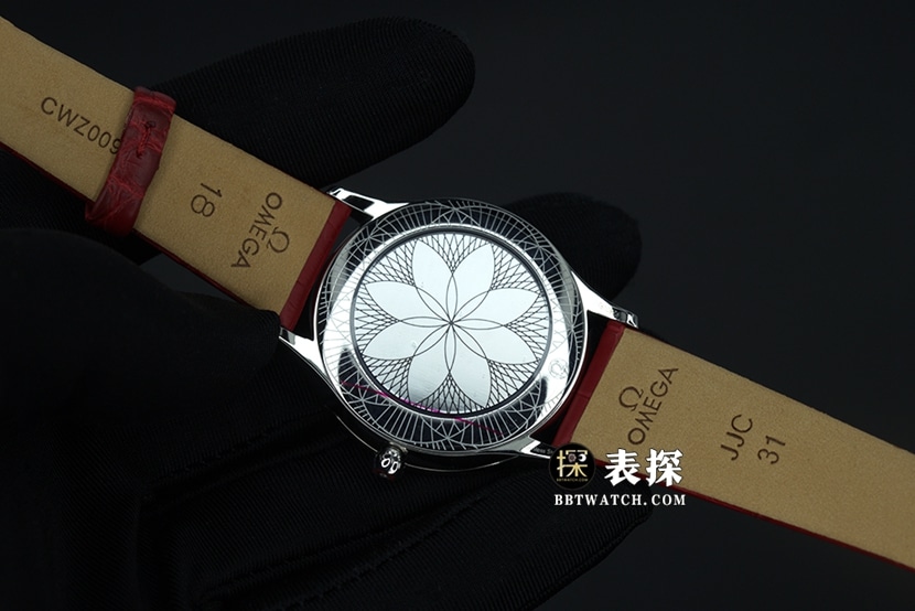 欧米茄蝶飞顶级复刻手表女士白盘皮带款图片及价格背面实拍图