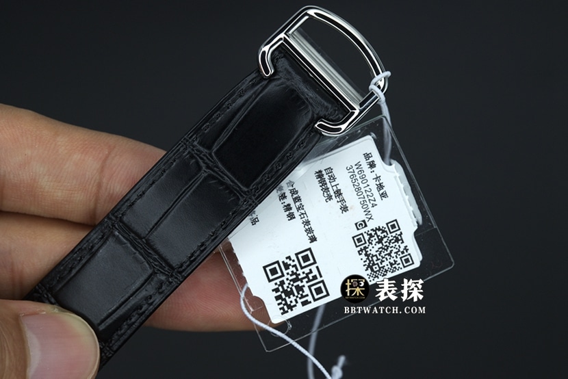 V6厂卡地亚蓝气球WE900951一比一超A高仿手表男士银白盘皮带款图片及价格表带实拍图