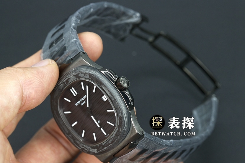 DiW百达翡丽运动优雅超A精仿手表黑盘白针钢带款图片及价格整体实拍图