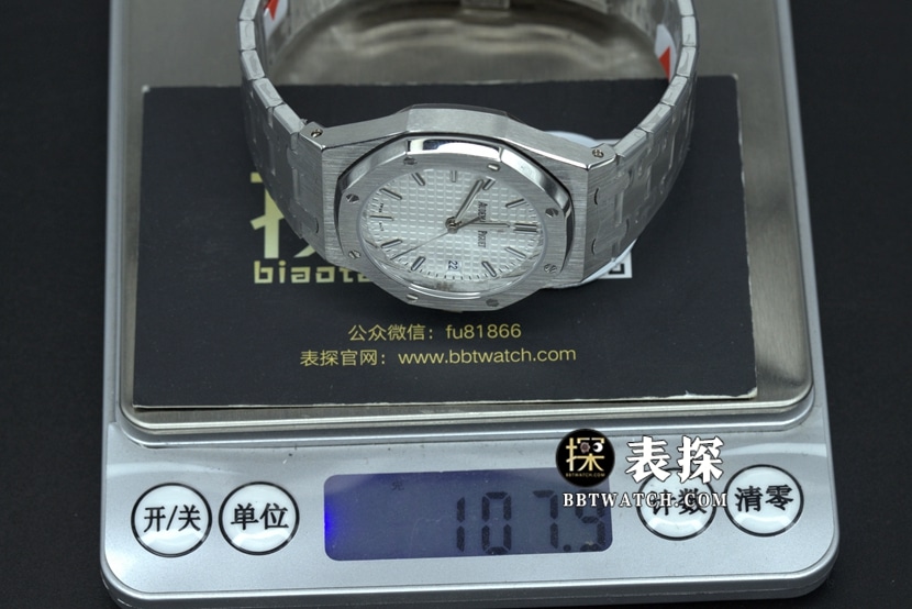 8F厂爱彼皇家橡树一比一超A精仿手表白盘钢带款图片及价格重量实拍图