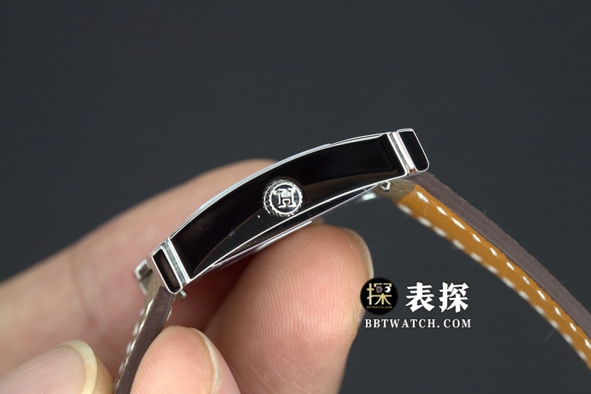 BV女士爱马仕1:1复刻手表白盘皮带款W036709WW00侧面图